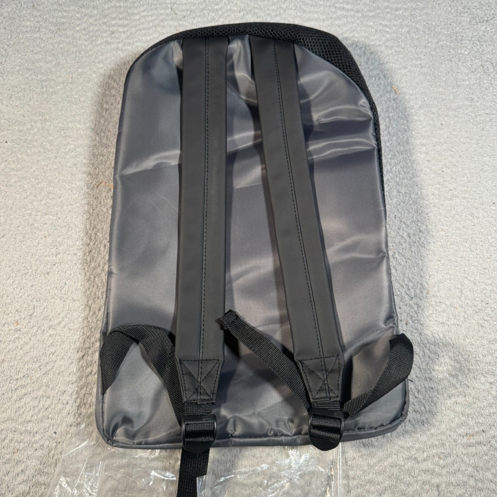 Paco Rabanne Invictus Backpack Gray‎ New In Wrapping - Picture 5 of 7